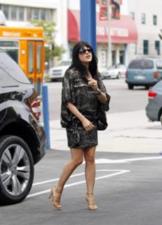 Selma Blair feet photo thumbnail