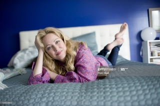 Virginia Madsen feet photo thumbnail