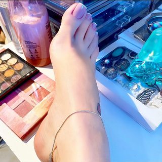 Jaqueline Mello feet photo thumbnail