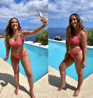 Jacqueline Jossa feet photo thumbnail