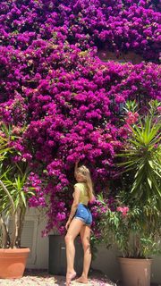 Diana Naborskaya feet photo thumbnail
