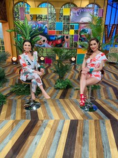 Cynthia Rodríguez feet photo thumbnail
