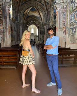 Chiara Ferragni feet photo thumbnail