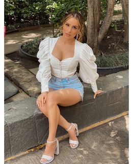 Cynthia Rodríguez feet photo thumbnail