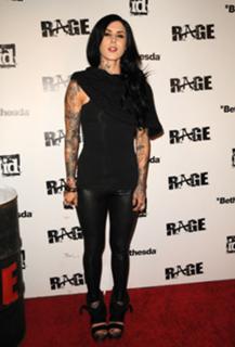 Katherine von Drachenberg feet photo thumbnail