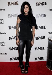 Katherine von Drachenberg feet photo thumbnail