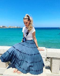 Chiara Ferragni feet photo thumbnail