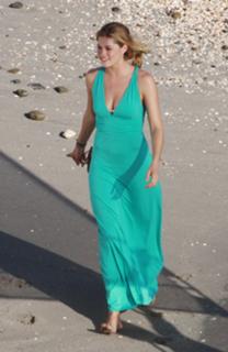 Doutzen Kroes feet photo 2