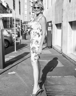 Simona Ventura feet photo 3