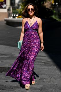 Myleene Klass feet photo thumbnail