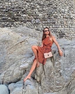 Xenia Tchoumitcheva feet photo thumbnail