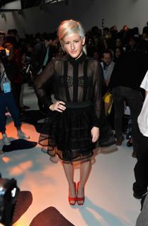 Ellie Goulding feet photo thumbnail
