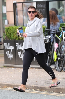 Coleen Rooney feet photo thumbnail