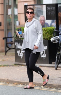 Coleen Rooney feet photo thumbnail