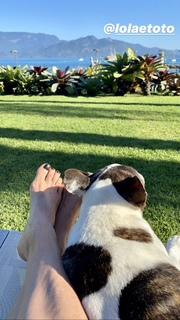Flávia Alessandra feet photo thumbnail