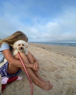 Christie Brinkley feet photo thumbnail