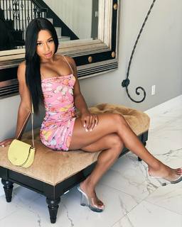 Qimmah Russo feet photo thumbnail
