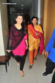 Hansika Motwani feet photo thumbnail
