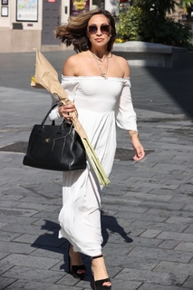 Myleene Klass feet photo thumbnail