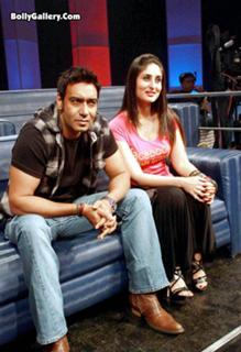 Kareena Kapoor feet photo thumbnail