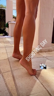 Elisabetta Gregoraci feet photo thumbnail