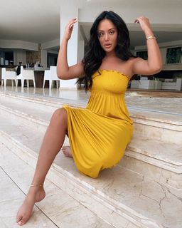 Charlotte Crosby feet photo thumbnail
