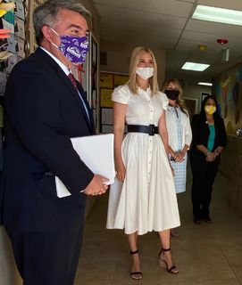 Ivanka Trump feet photo thumbnail