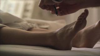Julie Bowen feet photo thumbnail