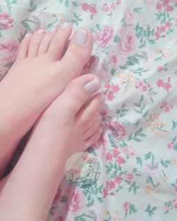 Isa Pes feet photo thumbnail