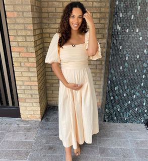 Rochelle Humes feet photo thumbnail