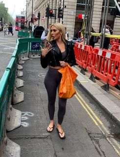 Chloe Ferry feet photo thumbnail
