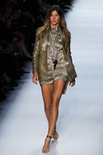 Gisele Bündchen feet photo thumbnail