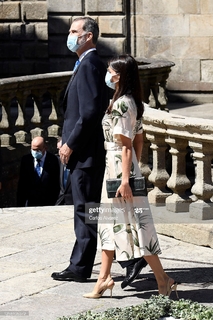 Queen Letizia of Spain feet photo thumbnail