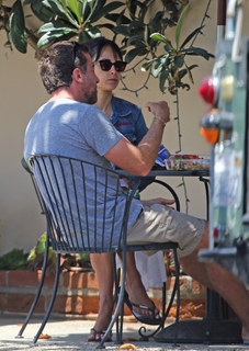 Jordana Brewster feet photo thumbnail