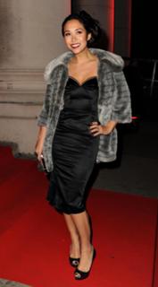 Myleene Klass feet photo thumbnail