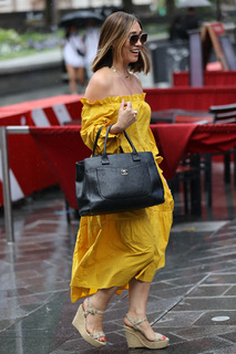 Myleene Klass feet photo thumbnail