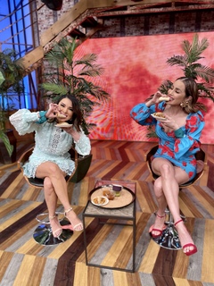 Laura González feet photo thumbnail