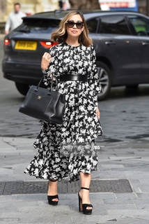Myleene Klass feet photo thumbnail