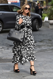 Myleene Klass feet photo thumbnail