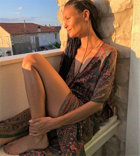 Thandiwe Newton feet photo thumbnail