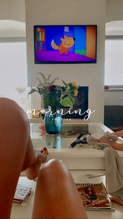 Athina Oikonomakou feet photo thumbnail