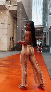 Qimmah Russo feet photo thumbnail