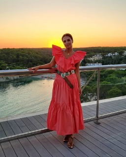 Paula Echevarría feet photo thumbnail