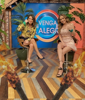 Cynthia Rodríguez feet photo thumbnail