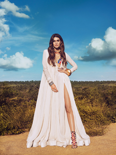 Kriti Sanon feet photo thumbnail