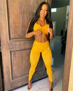 Qimmah Russo feet photo thumbnail