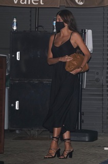 Camila Morrone feet photo thumbnail