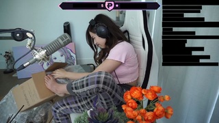 Imane Pokimane Anys feet photo thumbnail