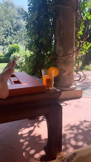 Alice Eve feet photo thumbnail
