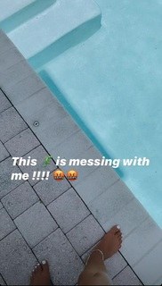 Amanda Saccomanno feet photo thumbnail